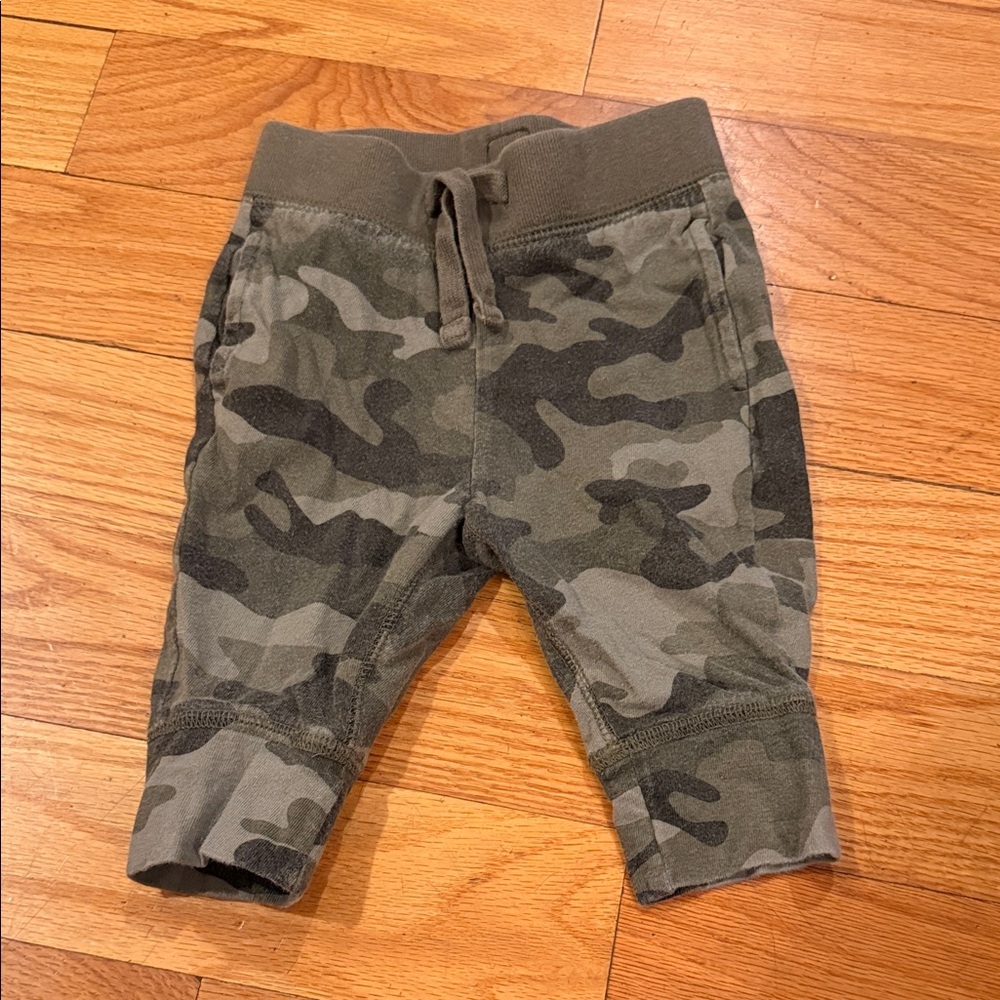 GAP Kids Camo Joggers - Green and Gray